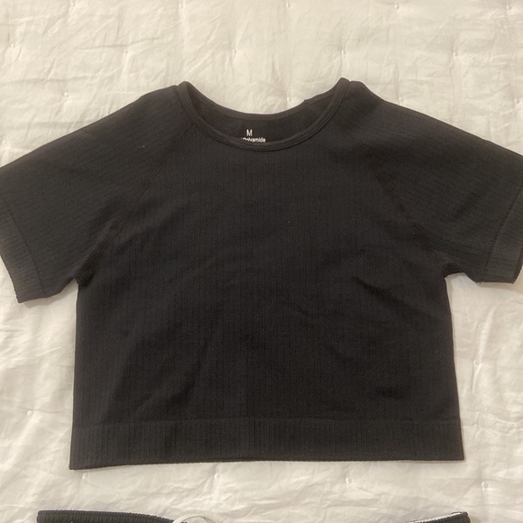 Crop Top Set - Picture 5 of 5